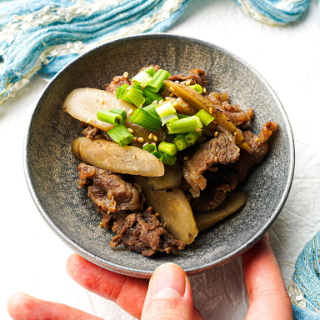 煮るだけで本格的！牛肉ごぼうしぐれ