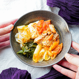 水を使わずほったらかし！キムチチゲ鍋