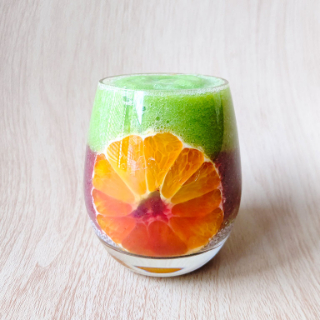 青梗菜とくだもののスムージー